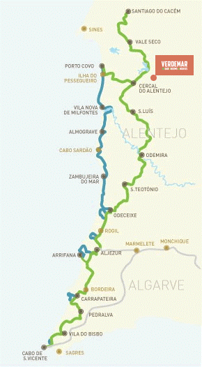Mapa de la ruta del sendero de Verdemar a lo largo de la costa del Alentejo y el Algarve portugueses, señalando las ciudades desde Santiago do Cacém hasta el Cabo de São Vicente.